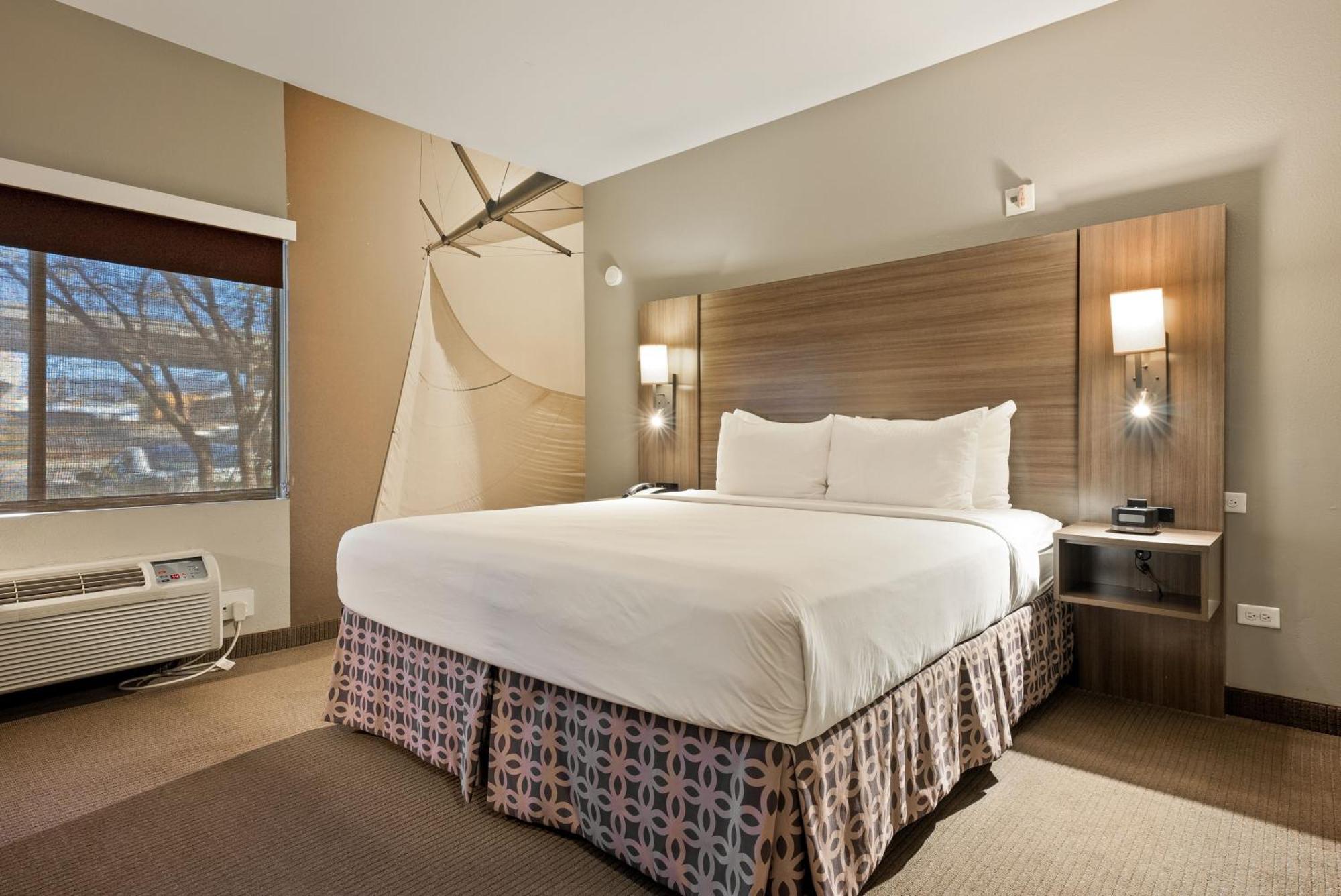 Executive Inn & Suites Окленд Екстер'єр фото